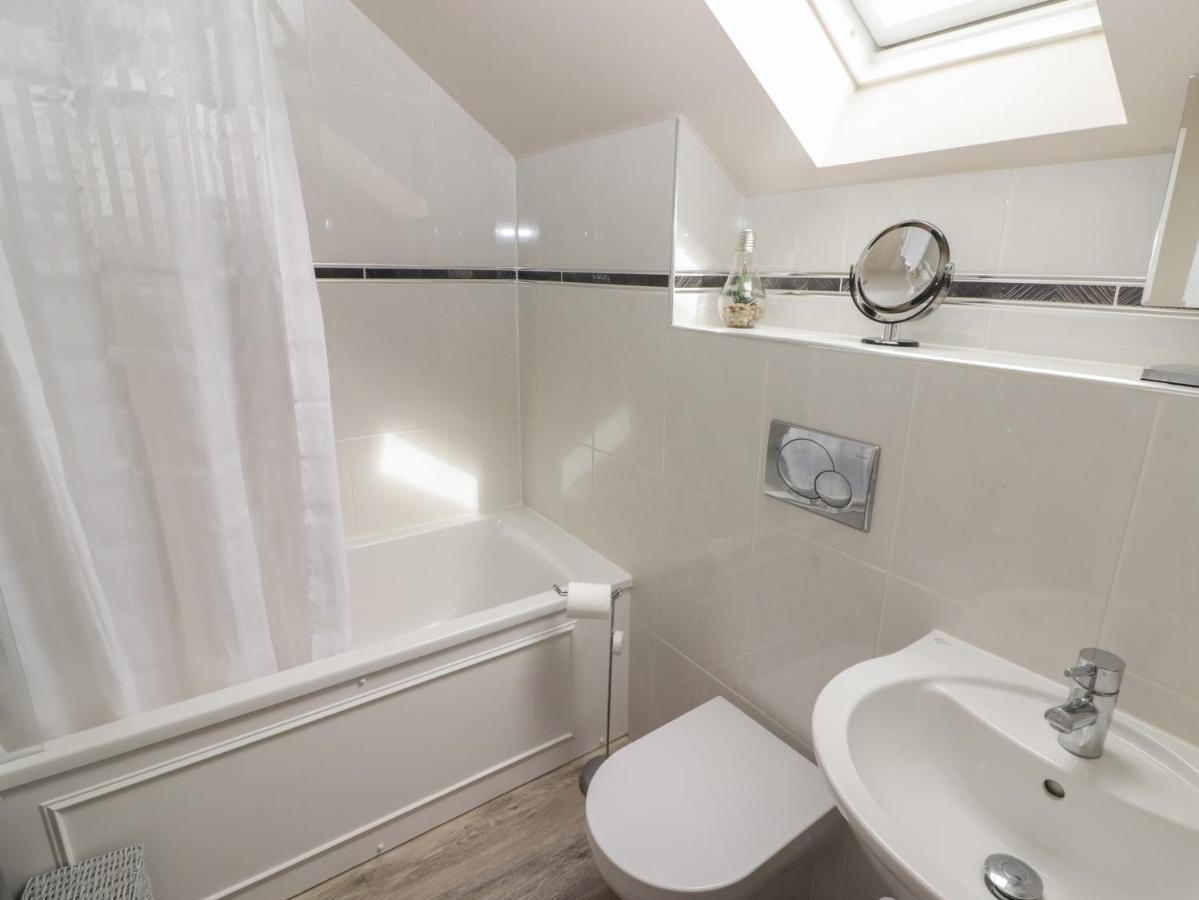 Daffodil Apartment Tenby Eksteriør billede